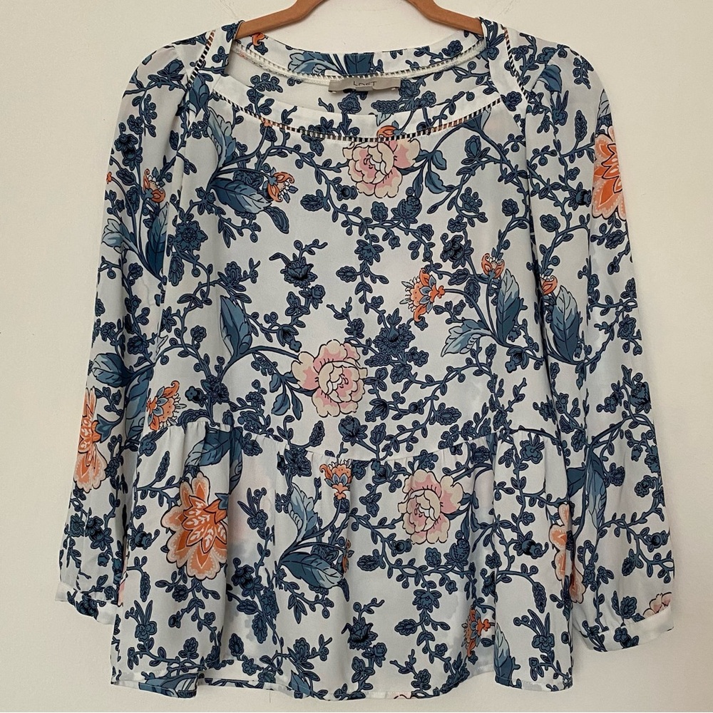 ❤️ NWOT LOFT Floral Peplum Blouse - XS